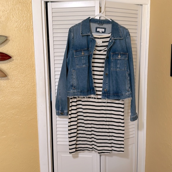 Loft white/blue striped dress. Size M - Picture 4 of 4